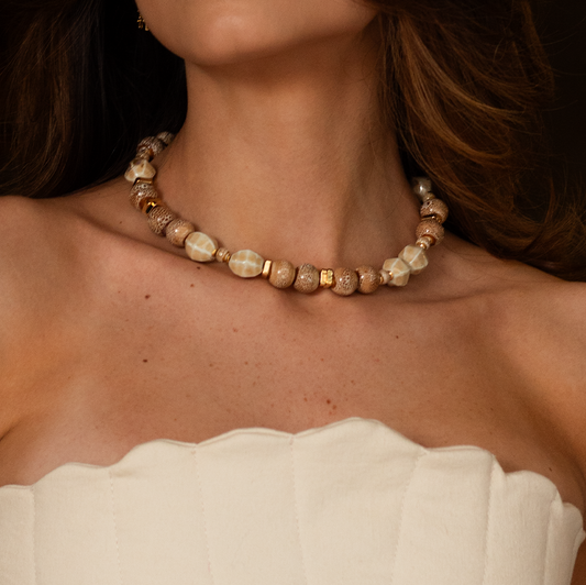 ROYAL SYMBOL NECKLACE