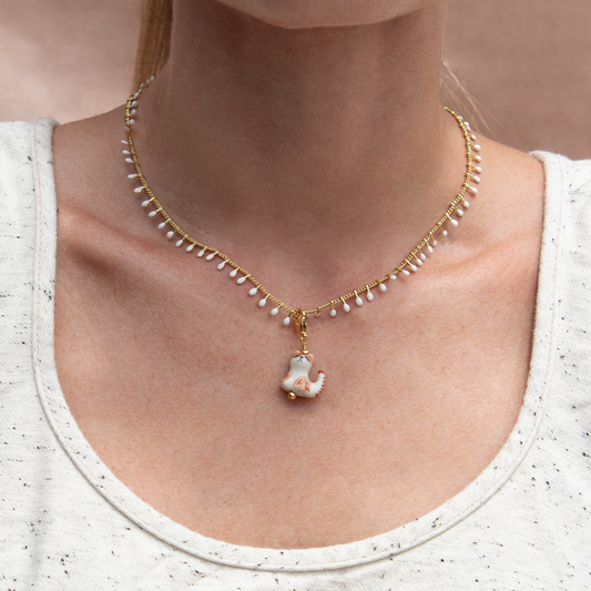 FOST WHITE NECKLACE