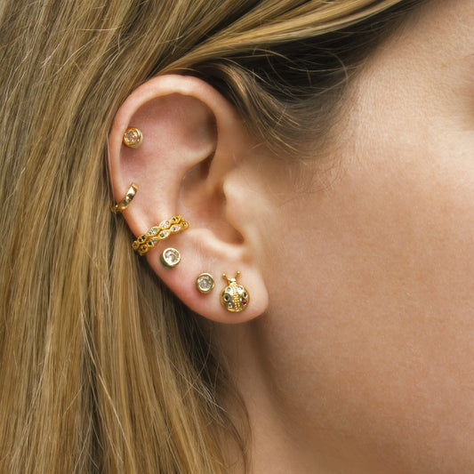 DIAMOND DARK GREEN STUDS