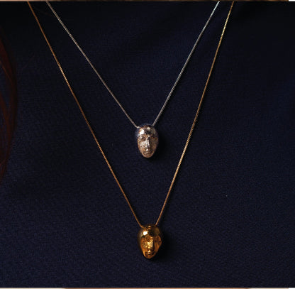 Lua Golden Necklace