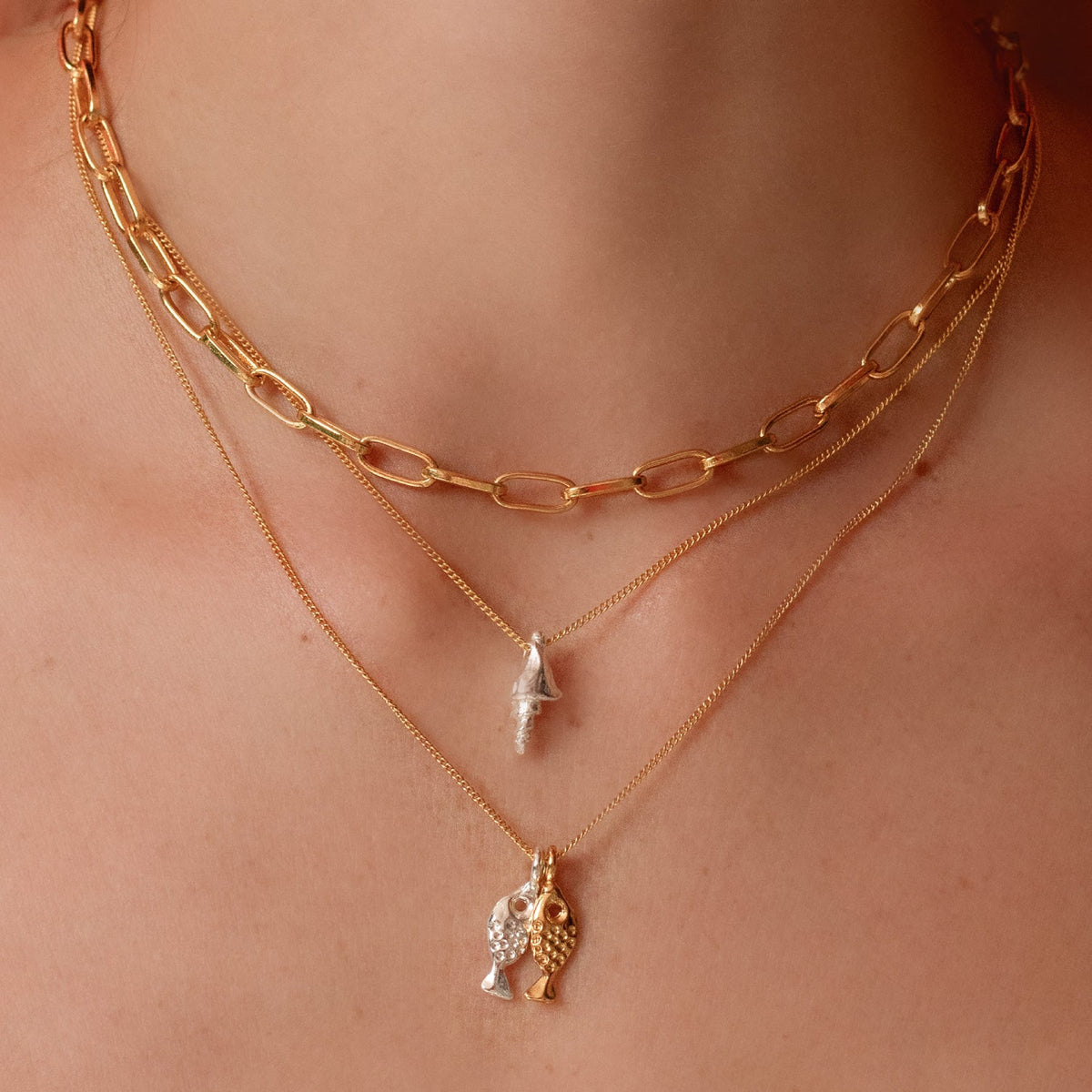 COLLAR DOUBLE FISH