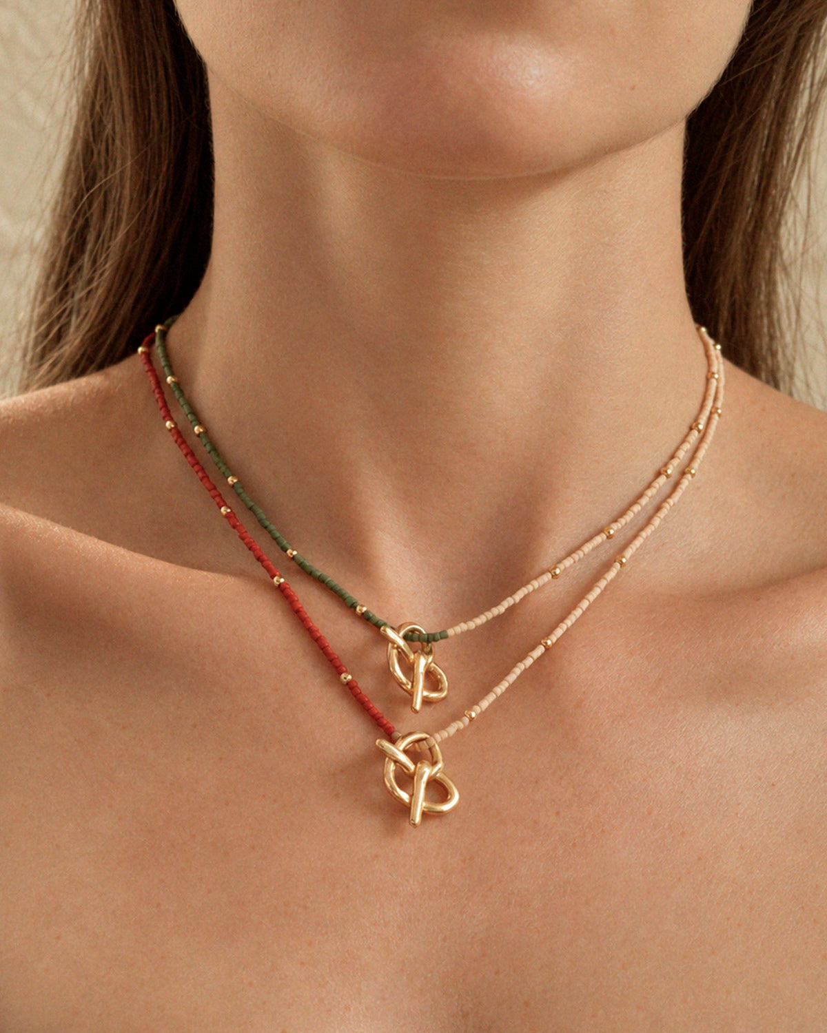 PRETZEL GREEN NECKLACE