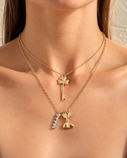 TORNILLO Y TIE PASTA NECKLACE