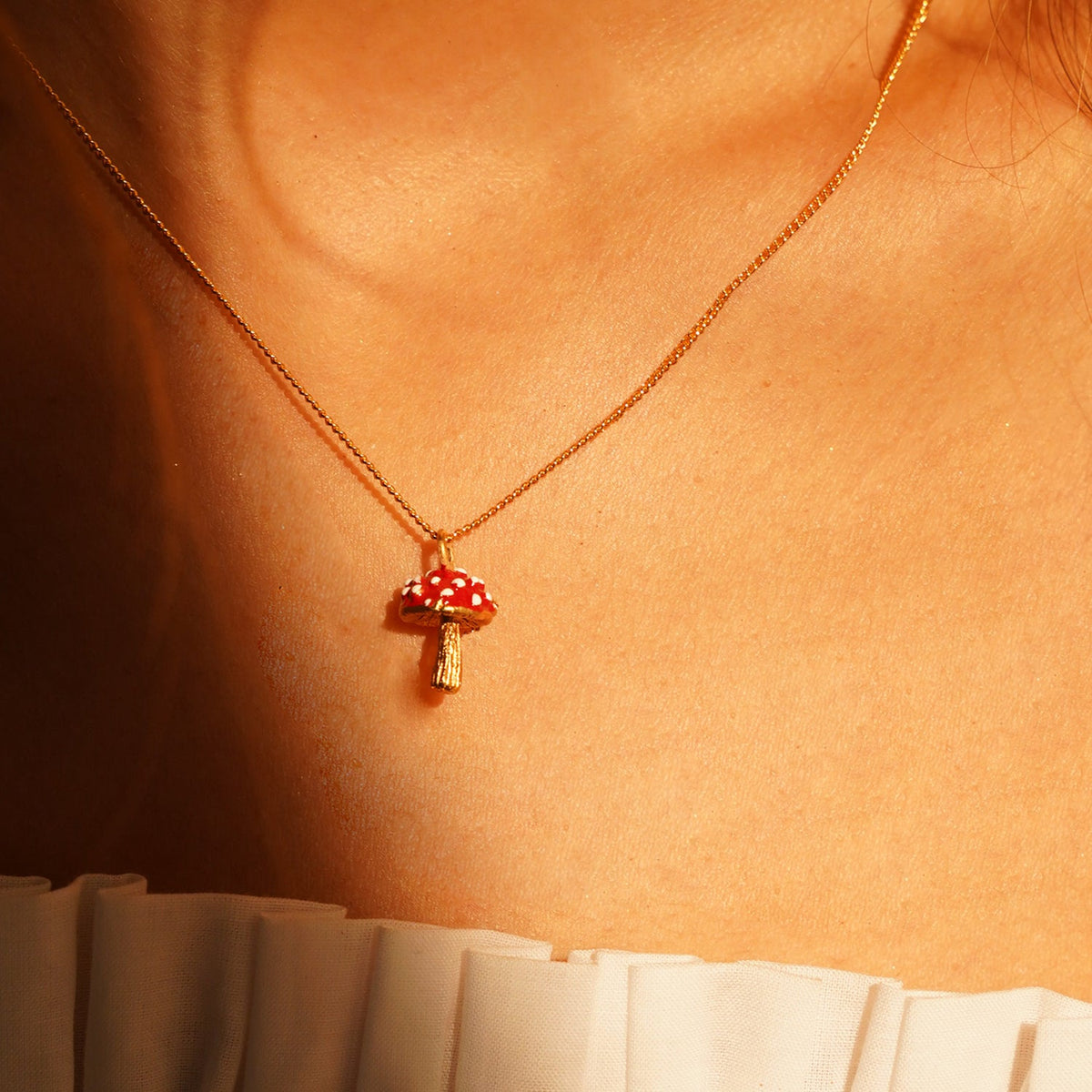 RED SETA NECKLACE