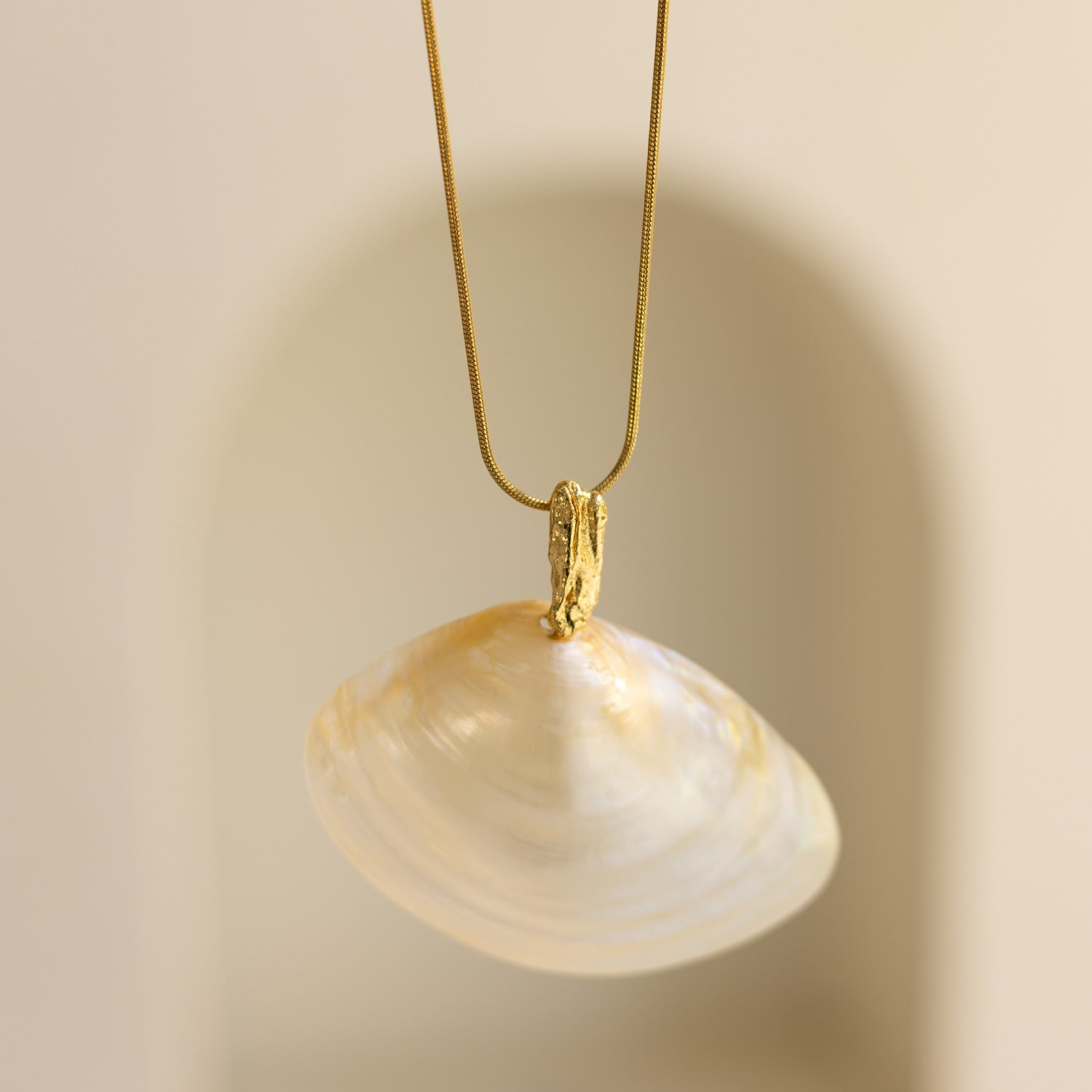 COLLAR MOON TIDE