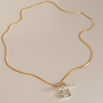 KEY LOOK NECKLACE