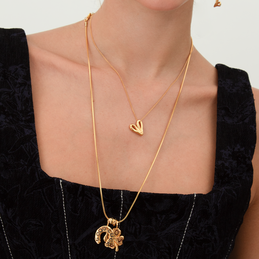 ENDLESS LOVE NECKLACE