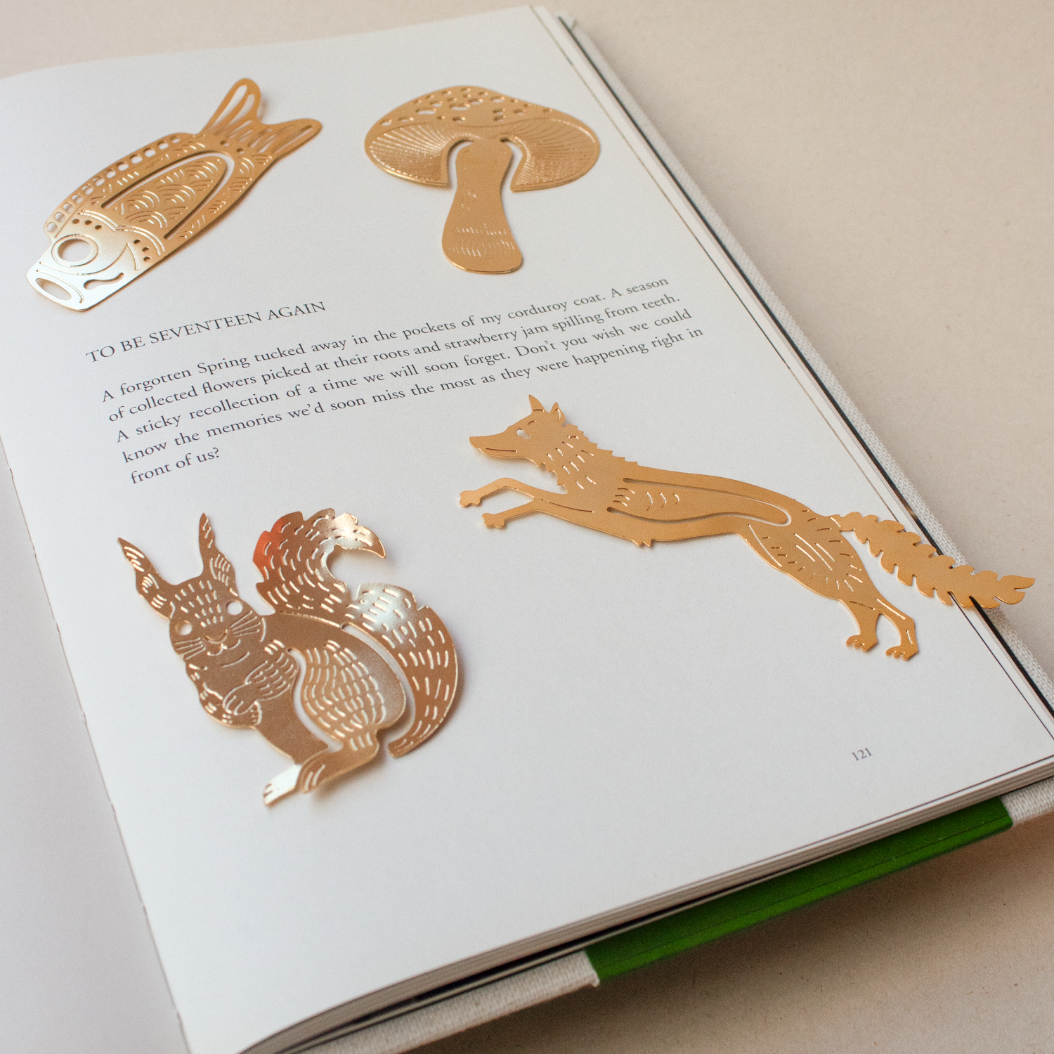 FOX BOOKMARK