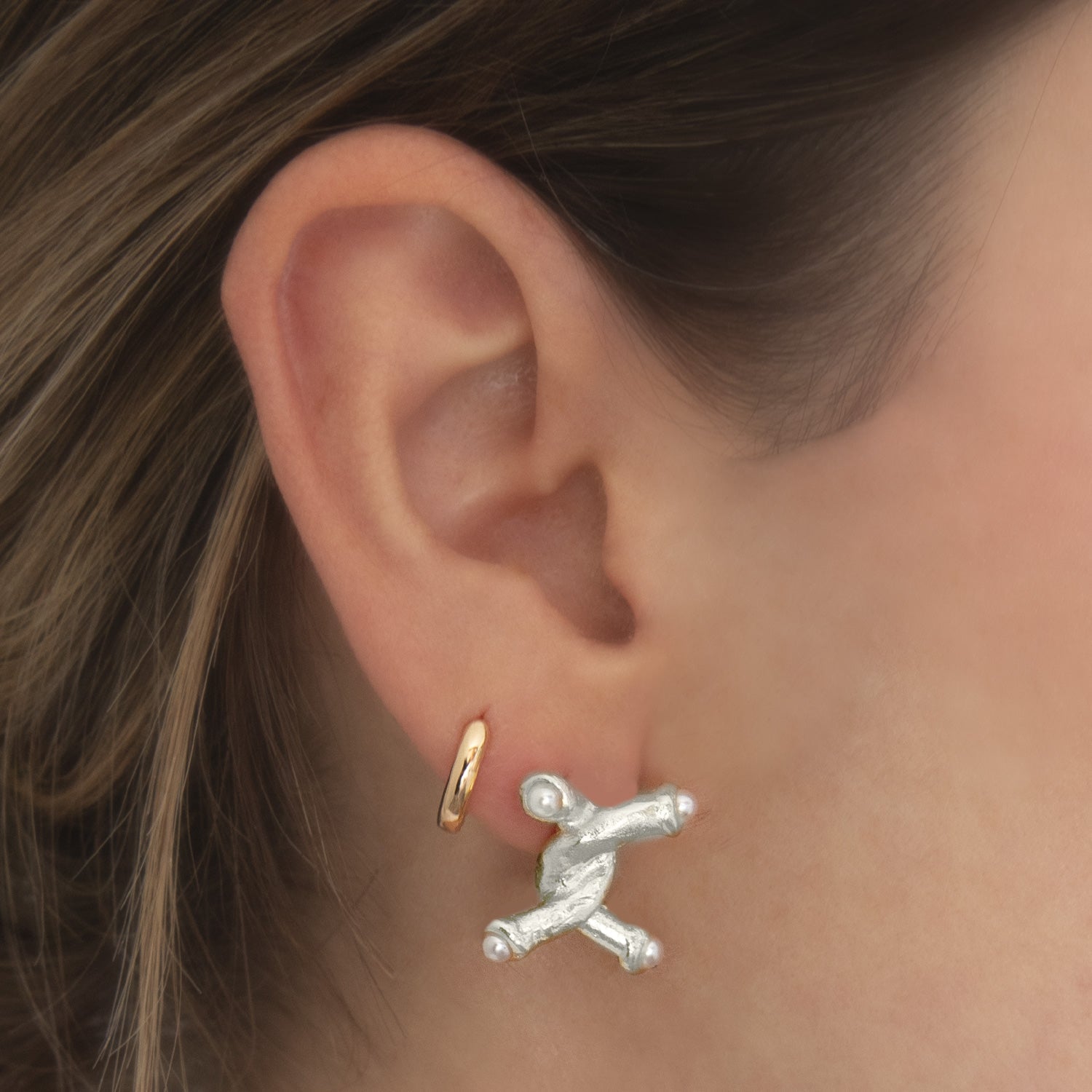 EXE PEARL SILVER EARRINGS