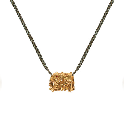 ESFORA NECKLACE THREAD GREEN
