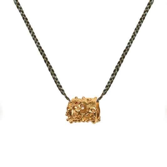 ESFORA NECKLACE THREAD GREEN