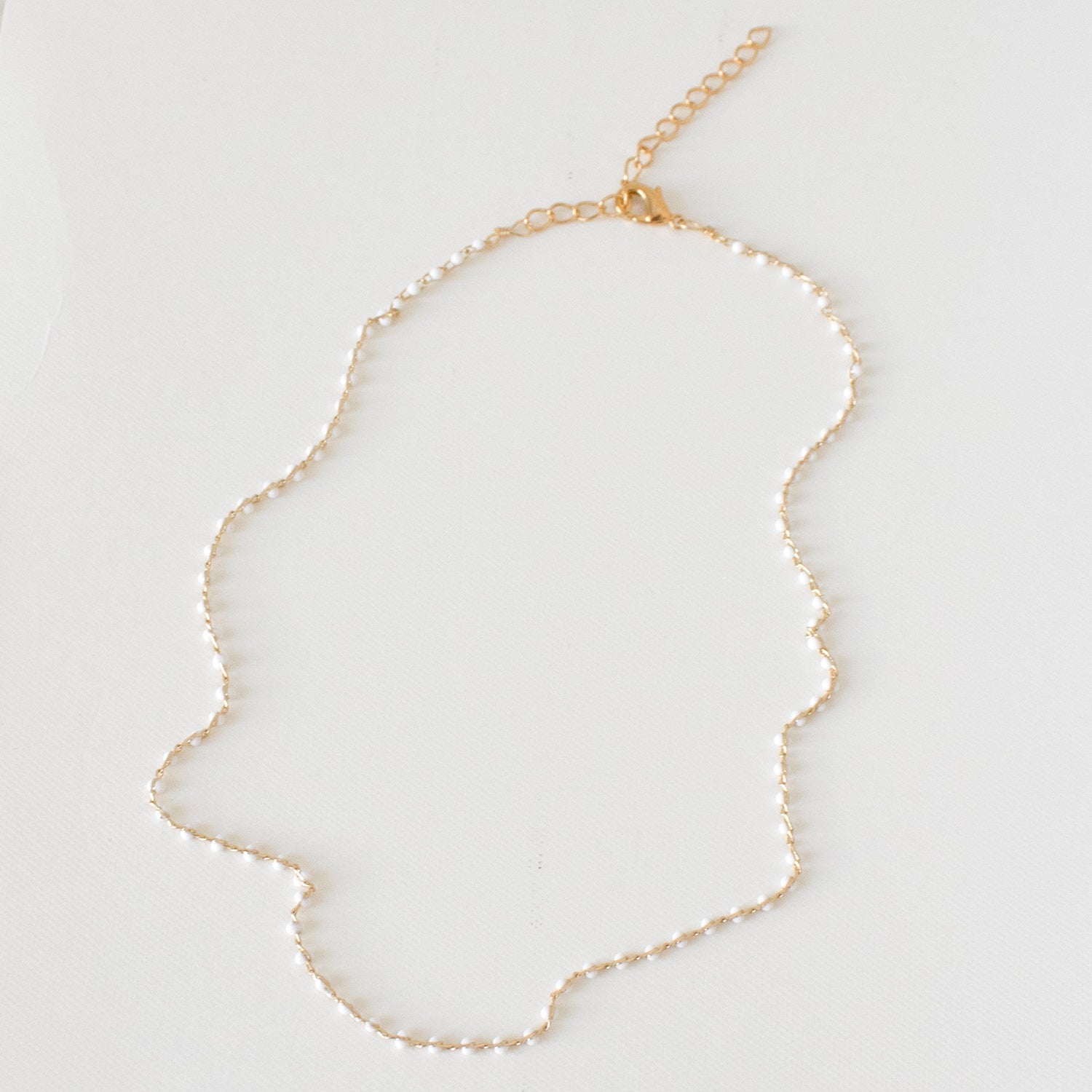 PAT NECKLACE WHITE